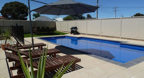 Ploughmans Motor Inn - Northern Rivers Accommodation 6