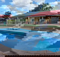 Emerald Explorers Inn - Northern Rivers Accommodation