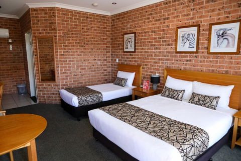 Akuna Motor Inn And Apartments - Northern Rivers Accommodation 4