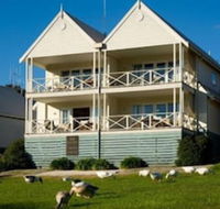 Lakeside Suites 1 - Northern Rivers Accommodation