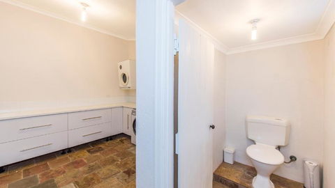Leisurely Manor - Northern Rivers Accommodation 5