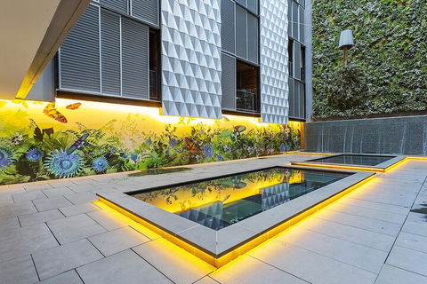 LAURENT Views Of MCG & Yarra River + Fed Square - Northern Rivers Accommodation 1
