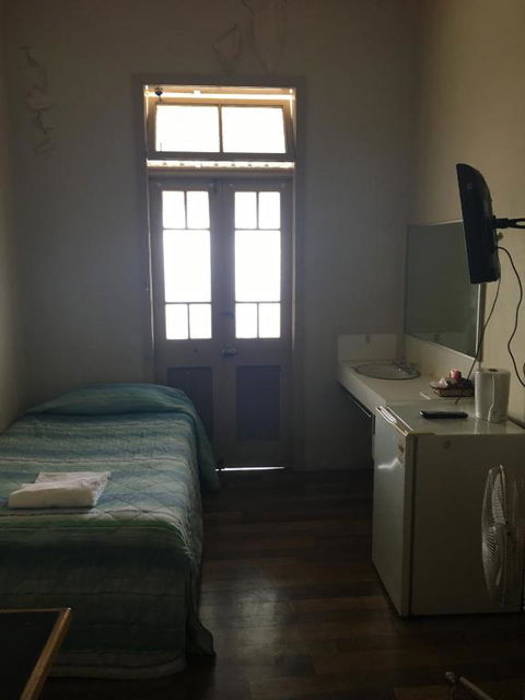 Taylors Hotel - Northern Rivers Accommodation 1