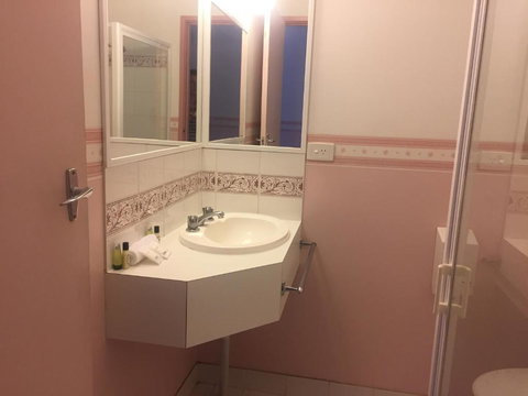 Halls Gap Tavern - Northern Rivers Accommodation 2