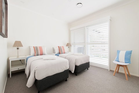 Waterfront Serenity - Northern Rivers Accommodation 5