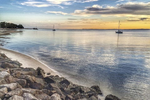 Immaculate First Floor Waterfront Unit Welsby Pde Bongaree - Northern Rivers Accommodation 6