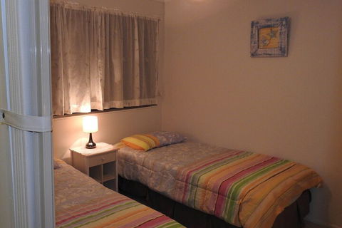 Immaculate First Floor Waterfront Unit Welsby Pde Bongaree - Northern Rivers Accommodation 2