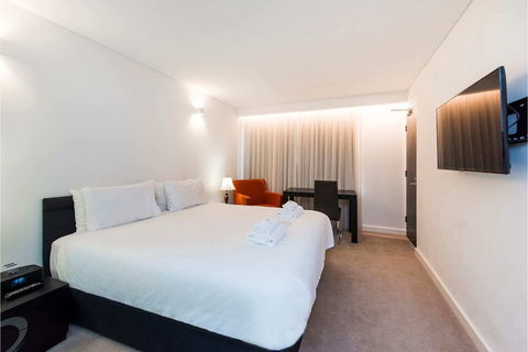 Contemporary Room, Roof Terrace, Stay In The City - Northern Rivers Accommodation 5