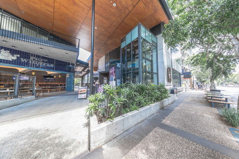 Homely Apartment In South Brisbane - Northern Rivers Accommodation 3