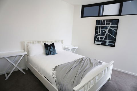 Chic Brisbane Living - Northern Rivers Accommodation 5