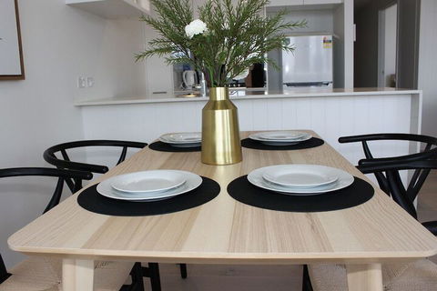 Modern Apartment In Brisbane - Northern Rivers Accommodation 3