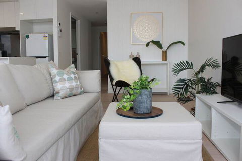 Modern Apartment In Brisbane - Northern Rivers Accommodation 4