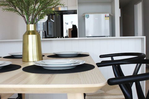 Modern Apartment In Brisbane - Northern Rivers Accommodation 7