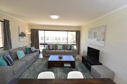 Kirwan 40 - Northern Rivers Accommodation 5