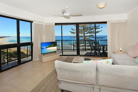 Unit 8 Phoenix Apartments 1736 David Low Way Coolum Beach LINEN INCLUDED 500 BOND - Northern Rivers Accommodation 1