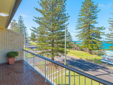 Flinders Lodge Fantastic Views Opposite Main Beach - Northern Rivers Accommodation 1