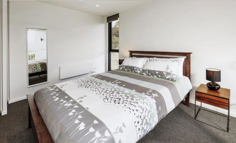 Chilam B Sophisticated Style With Views To The Lake & Mountains - Northern Rivers Accommodation 4