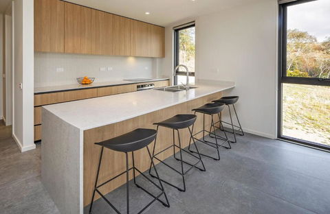 Chilam B Sophisticated Style With Views To The Lake & Mountains - Northern Rivers Accommodation 1