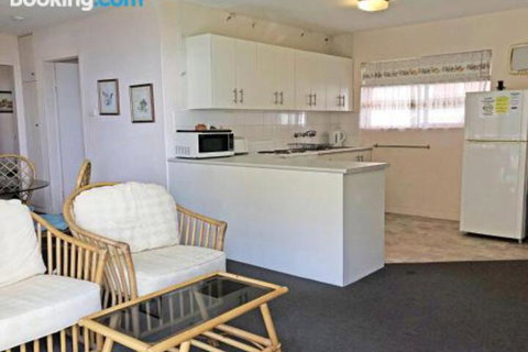 2 Highpoint 4 Magnus Street Two Bedroom Unit Close To Nelson Bay CBD - Northern Rivers Accommodation 4
