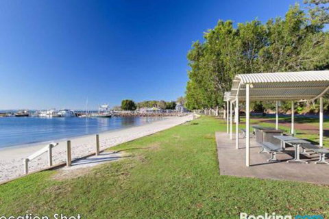 2 Highpoint 4 Magnus Street Two Bedroom Unit Close To Nelson Bay CBD - Northern Rivers Accommodation 5