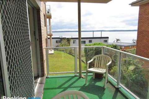 2 Highpoint 4 Magnus Street Two Bedroom Unit Close To Nelson Bay CBD - Northern Rivers Accommodation 1