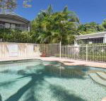 11 Seashells 21 23 Magnus Street pool lift aircon - Northern Rivers Accommodation