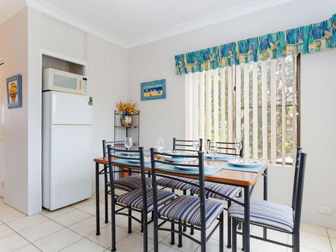 4 Sailfish 46 Magnus Street Water Views & Close To The Marina - Northern Rivers Accommodation 1