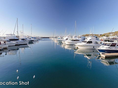 4 Sailfish 46 Magnus Street Water Views & Close To The Marina - Northern Rivers Accommodation 6