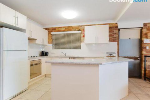 2 Yachtsman Rest 37 Victoria Parade Foxtel Aircon Waterviews - Northern Rivers Accommodation 0
