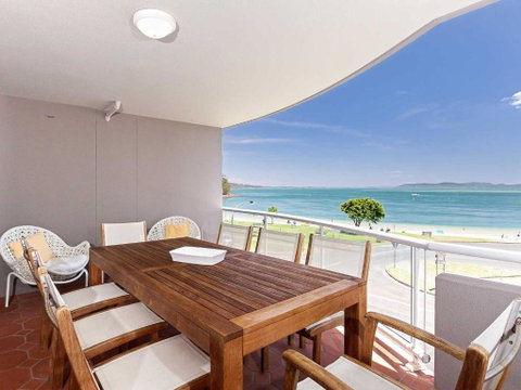 12 Florentine 11 Columbia Close â€“ WIFI Aircon Spectacular Views - Northern Rivers Accommodation 2