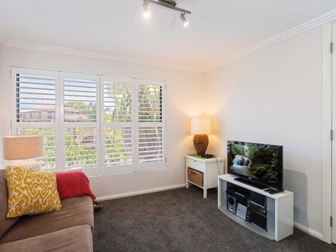 12 Florentine 11 Columbia Close â€“ WIFI Aircon Spectacular Views - Northern Rivers Accommodation 6
