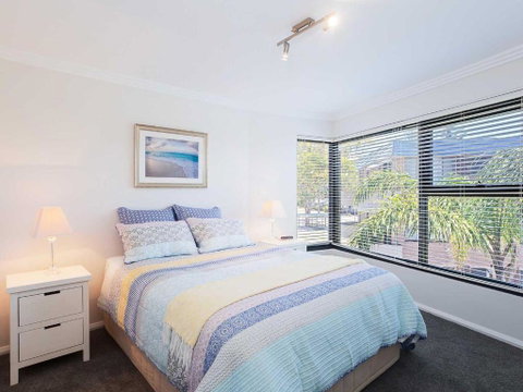 12 Florentine 11 Columbia Close â€“ WIFI Aircon Spectacular Views - Northern Rivers Accommodation 5