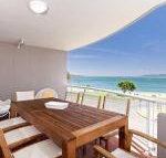 12 Florentine 11 Columbia Close  WIFI Aircon spectacular views - Northern Rivers Accommodation