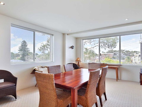 8 Carrington 15 Government Road Spacious Unit With Air Conditioning & Lift - Northern Rivers Accommodation 5