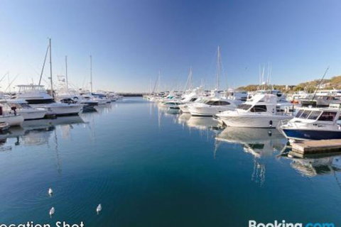 1 Thurlow Lodge 6 Thurlow Avenue Air Conditioned & Pool In The Heart Of Town - Northern Rivers Accommodation 4