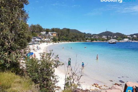 1 Thurlow Lodge 6 Thurlow Avenue Air Conditioned & Pool In The Heart Of Town - Northern Rivers Accommodation 0