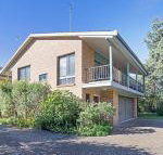 2 Plattens 15 Kurrawa Close great duplex so close to the water - Northern Rivers Accommodation