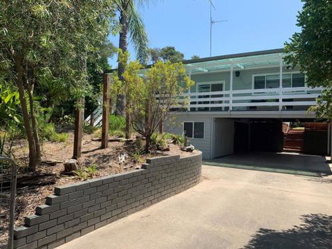 DRIFTAWAY ACROSS FROM SURF BEACH - Northern Rivers Accommodation 0