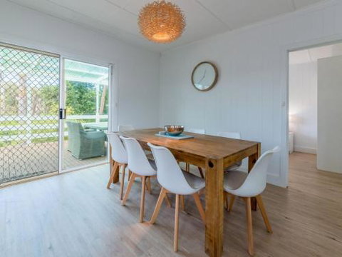 DRIFTAWAY ACROSS FROM SURF BEACH - Northern Rivers Accommodation 3