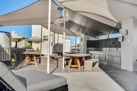 Second Floor 2 Bedroom Mooloolaba Escape Caribbean Resort - Northern Rivers Accommodation 2