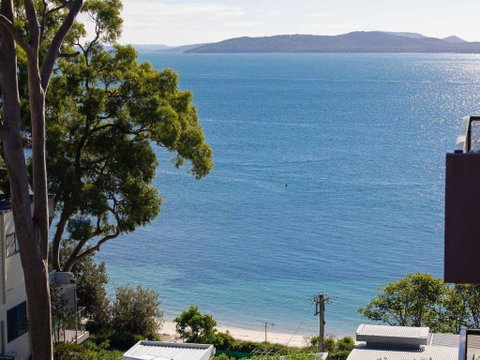 6 The Poplars 34 Magnus Street Fabulous Views & Pool In Complex - Northern Rivers Accommodation 1