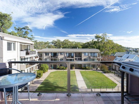 6 The Poplars 34 Magnus Street Fabulous Views & Pool In Complex - Northern Rivers Accommodation 3