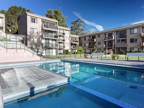 6 The Poplars 34 Magnus Street Fabulous Views & Pool In Complex - Northern Rivers Accommodation 5