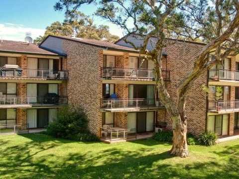 32 Bay Parklands 2 Gowrie Avenue Fantastic Unit With Air Conditioning Pool Tennis Court & Spa - Northern Rivers Accommodation 4