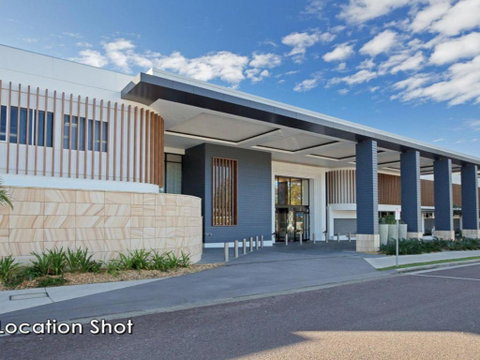 32 Bay Parklands 2 Gowrie Avenue Fantastic Unit With Air Conditioning Pool Tennis Court & Spa - Northern Rivers Accommodation 2