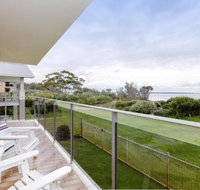 2 The Helm 22 Voyager Cl Stunning waterfront unit with Air Conditioning - Northern Rivers Accommodation