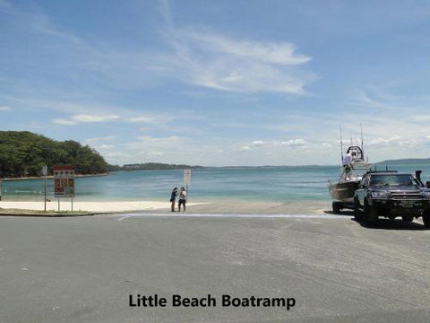2 The Helm 22 Voyager Cl Stunning Waterfront Unit With Air Conditioning - Northern Rivers Accommodation 5