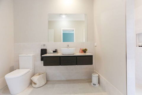 Figtree Cottage - Northern Rivers Accommodation 4