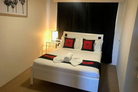 Mooloolaba On The Beach Private Unit - Northern Rivers Accommodation 5