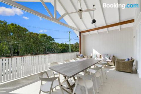 Mudjimba Island Beach House - Northern Rivers Accommodation 6